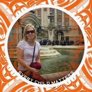 Meet your Posher, Victoria